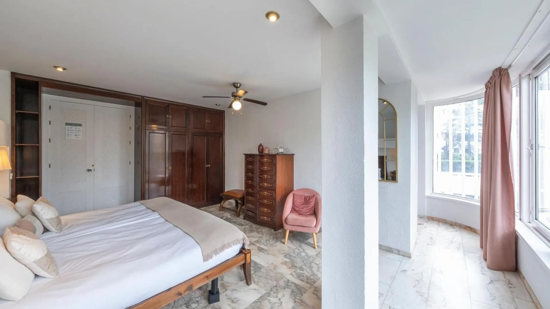 Hotel B&B Casa Arena Sevilla Tomares Spain