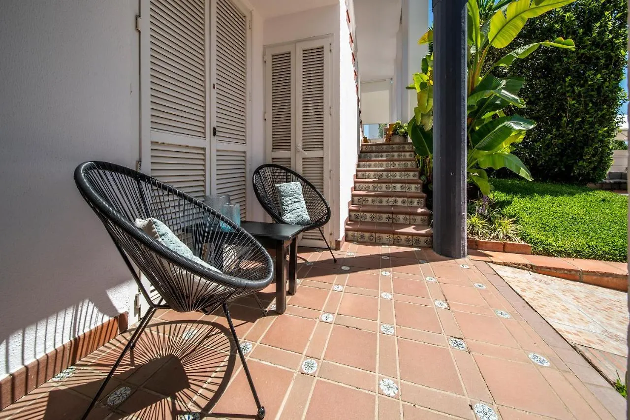 B&B Arena Sevilla Tomares