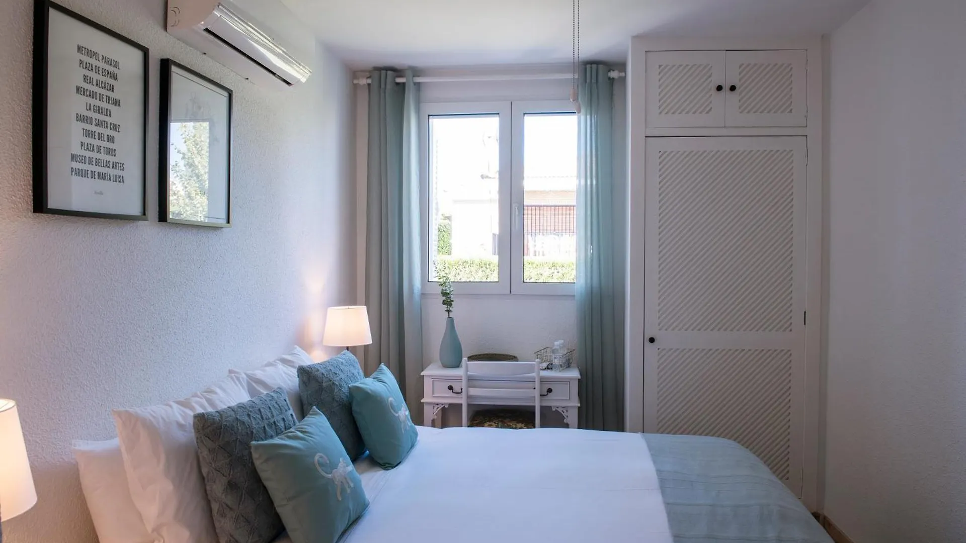 Hotel B&B Casa Arena Sevilla Tomares 3*,  Spain